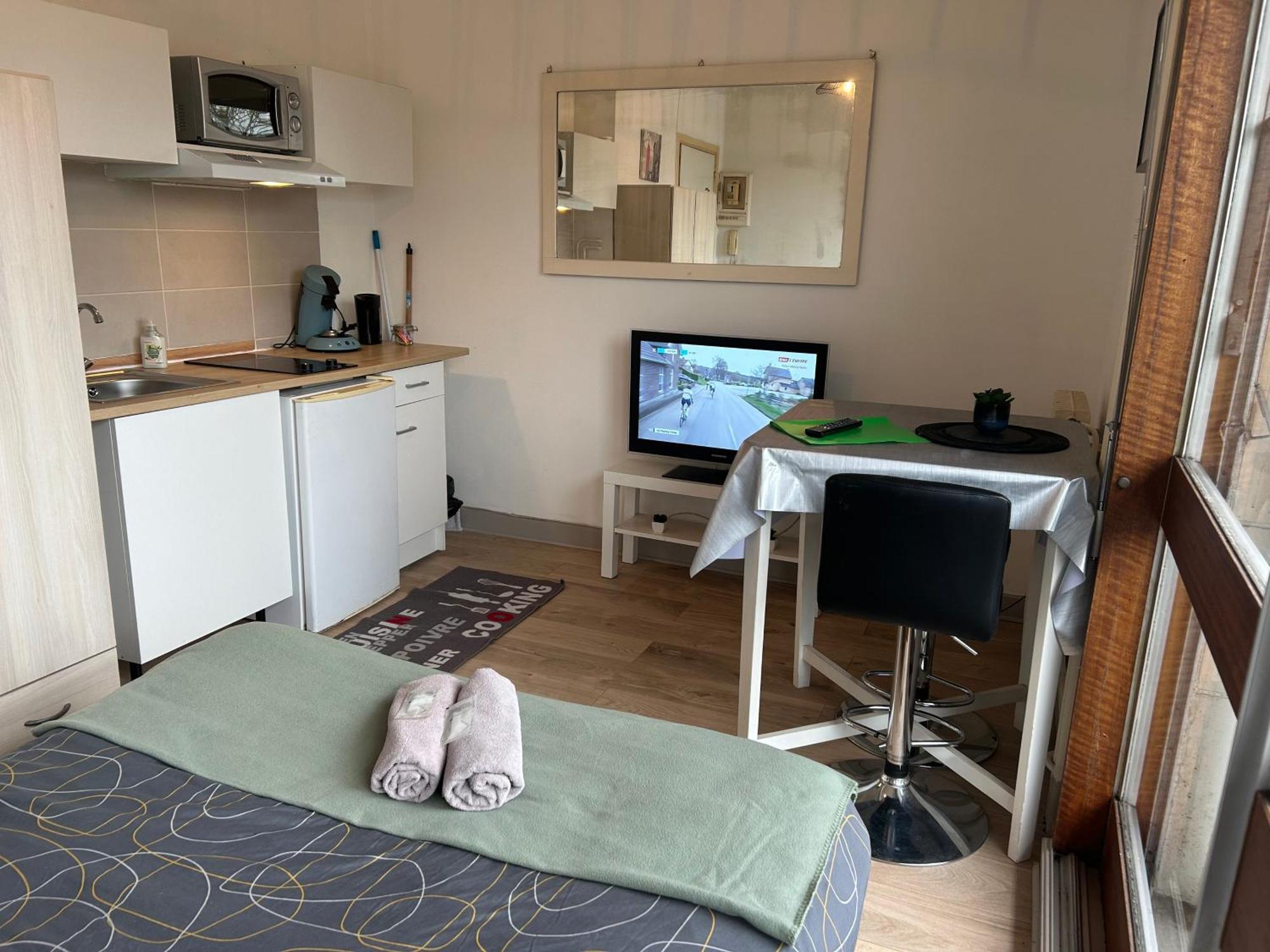 Le Petit Cube - Residence Standing - Centre Ville - Gare Troyes Zewnętrze zdjęcie